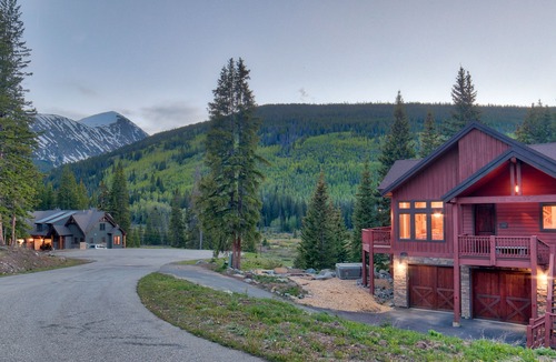 Blue River House | Moose Meadow Retreat