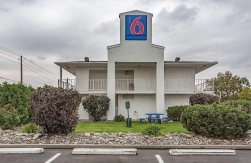 Billings Hotel | Motel 6-Billings, MT - South