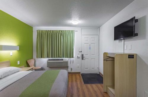 Billings Hotel | Motel 6-Billings, MT - South