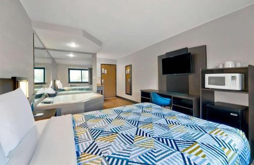 Southwest Area Hotel | Motel 6-Cedar Rapids, IA - Airport