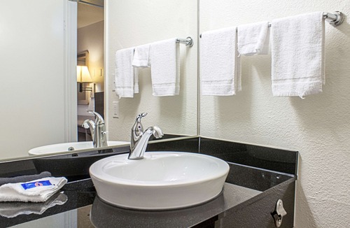 Kalispell Hotel | Motel 6 Kalispell, MT