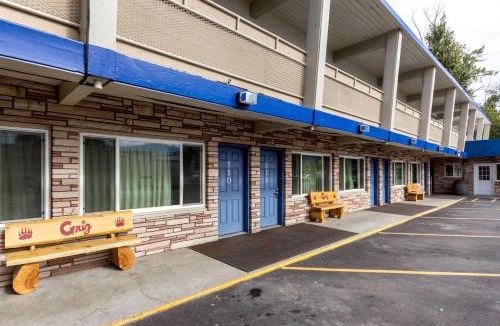 Heart of Missoula Hotel | Motel 6-Missoula, MT - University