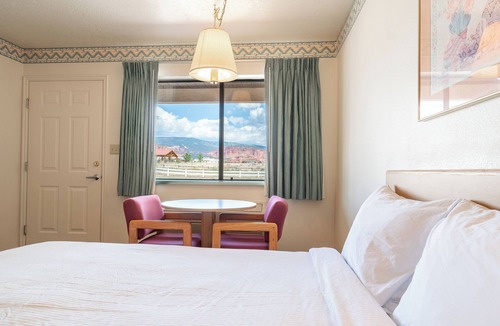 Torrey Hotel | Motel Torrey