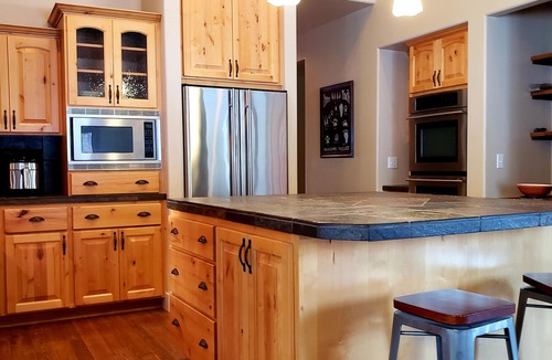 New Meadows Cabin | Mountain air and room to roam!