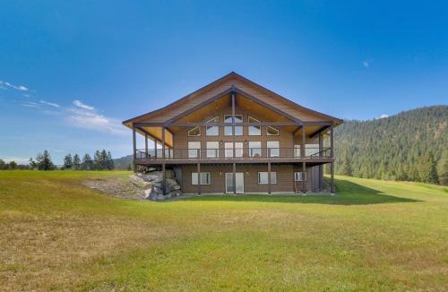 Rexford House | Mountain and Lake View Rexford Estate on 28 Acres!