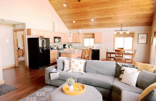 Fir Grove Estates Apartment | Mountain Meadow Retreat