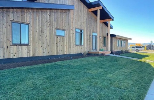 Driggs House | Mountain Modern Retreat