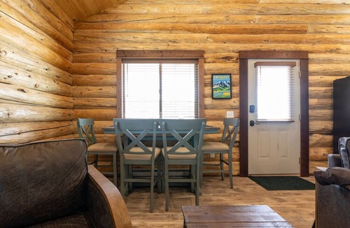 Pray Cabin | Mountain View Cabin in Pray MT