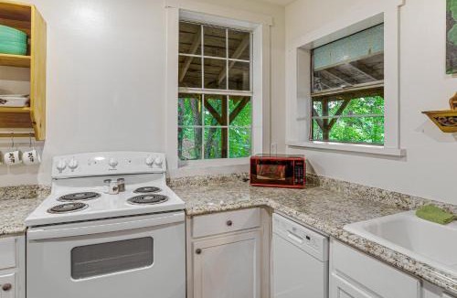 Mountain View House | Mountain View Cabin Near White River Fish and Float