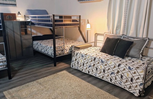 Medicine Park Cabin | Mountainside cabin in Medicine Park-stunning views-borders Ft. Sill-Sleeps 16.