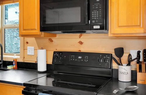 Summerhaven Cabin | Mt. Lemmon Hotel Village Cabin #7