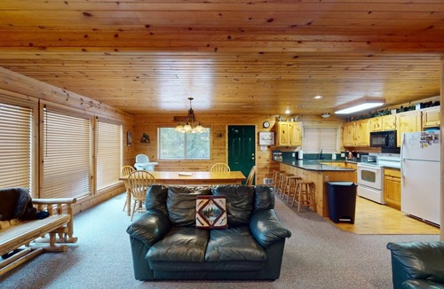 Island Park Cabin | Mt. Meadows* Wifi, 3Br, 2Ba, Bbq Grill, 36 Miles to Yellowstone, Sleeps 6