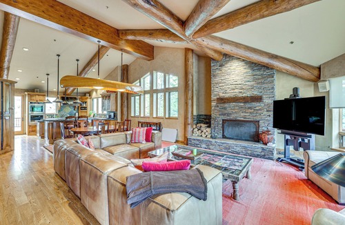 Sun Valley House | Mtn-View Ketchum Retreat, 1 Mi to Skiing!