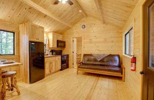 Cowanesque House | Mtn-View Middlebury Center Cabin Deck and Grill!