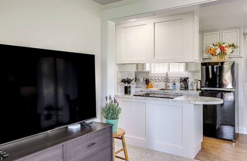 Stevensville Cottage | Mtn-View Stevensville Cottage: Hike, Fish, Explore