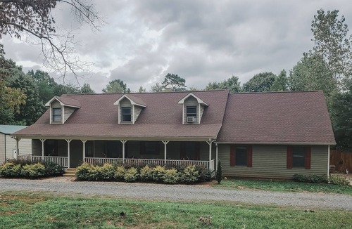 Mint Hill House | Multi-Media Dream: Theater, Arcades, Hot Tub & More