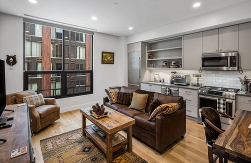 Downtown Bozeman Condo | Mustang Sally-One bedroom condo in Downtown Bozeman, 30 Night Minimum