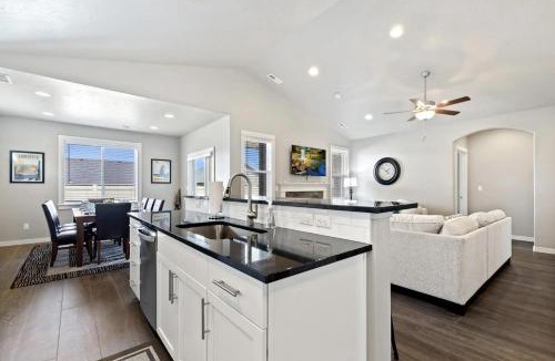 Nampa House | Nampa Gem Near Lake, Dining & Downtown Fun