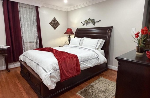 National Harbor House | National Harbor Suite 3
