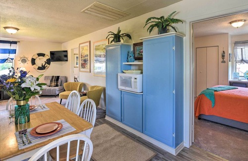 San Leon Condo | Nautical Condo w/ Shared Patio, 1 Mi to Beach