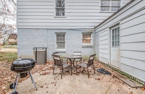 Ellendale House | Near Downtown, Shelby Parks Farm - Haddington Home