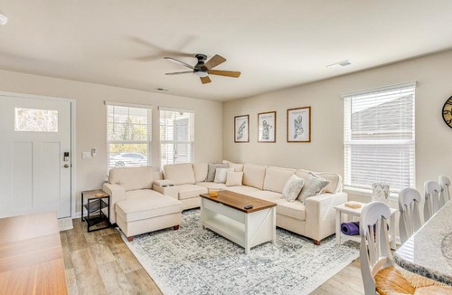Ocean Isle Beach House | Near Golf Courses: Cozy Home in Ocean Isle Beach!
