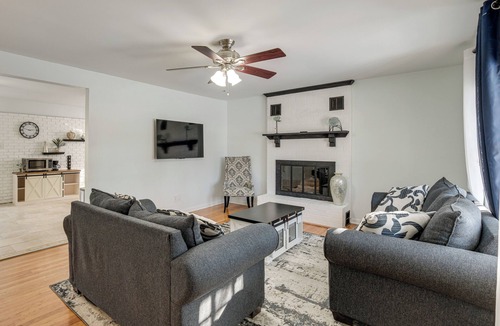North Chesterfield House | Near Hospitals & Attractions: Richmond Getaway!