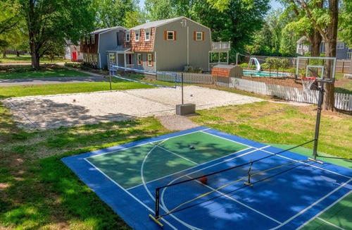 Mount Mourne House | Near Lake Norman, Pool, Hot Tub, Volleyball, Basketball, Pickleball, Putt Putt