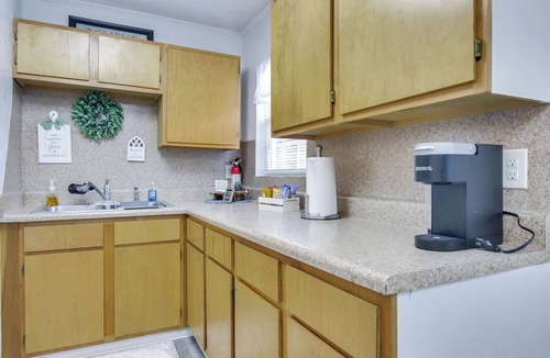 Rock Hill Cottage | Near Lake Wylie - Updated Cottage w/Yard!