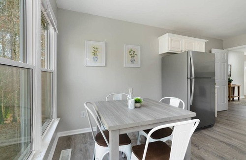 Southwest Raleigh House | Near NC State Campus & Downtown - The Maple Marvel