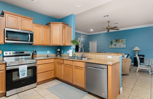 Safe Harbor House | Near the Beach! 3000 Sq Ft. Large 5 bedrooms 4 bath- Sleeps 16 max -Game Room