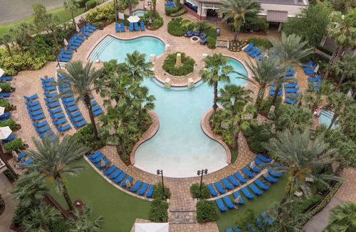 Florida Central Atlantic Coast Hotel | Near Walt Disney World Resort + Pools. Spa. Dining