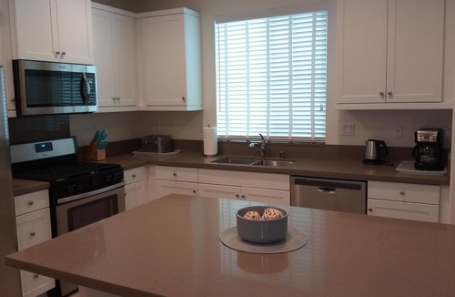 Imperial Beach House | NEW and AMAZING! Spacious! DOD, Military Welcome!