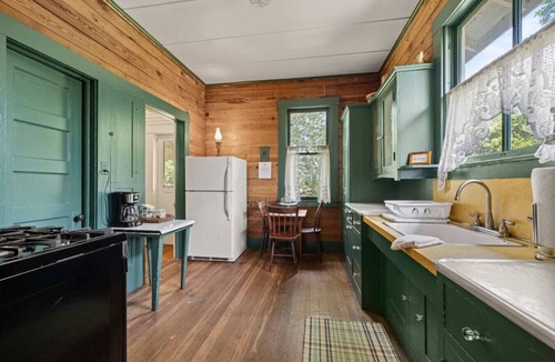 Fredericksburg Cabin | NEW Baag Farm House | Historic | Wildlife