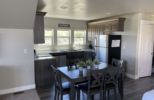 Fish Haven Cabin | *New Beautiful Loft*
