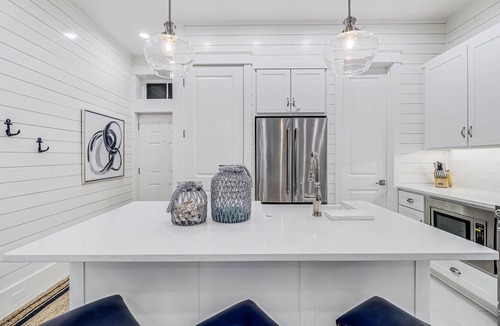 Cinnamon Shore Condo | New Blue-&-White Condo@Cinnamon Shore North w/Resort-Like Amenity Access!