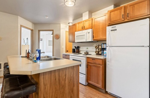 Kalispell Apartment | NEW! Centrally Located & 3-Minute Walk to Downtown