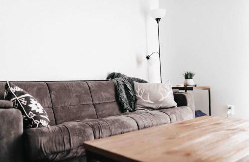 Logan House | NEW CONDO Cache Valley 3BR 2BA - Sleeps 7