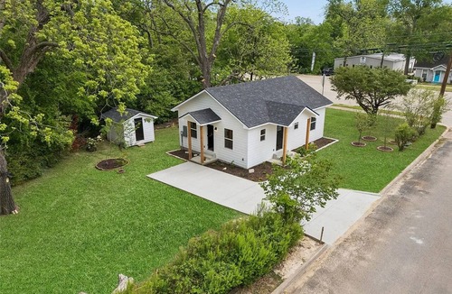 Canton House | New Cottage ½ Mile to First Monday Trade Days Sleeps 6