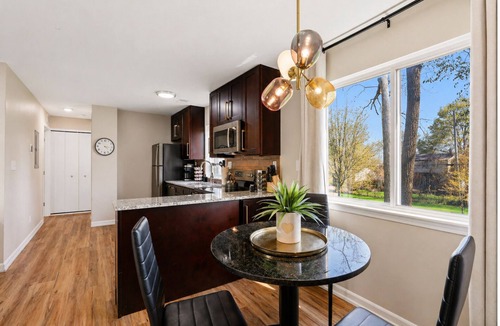 Roseville Apartment | New! Cozy 1BR Upper Unit in the Heart of Roseville