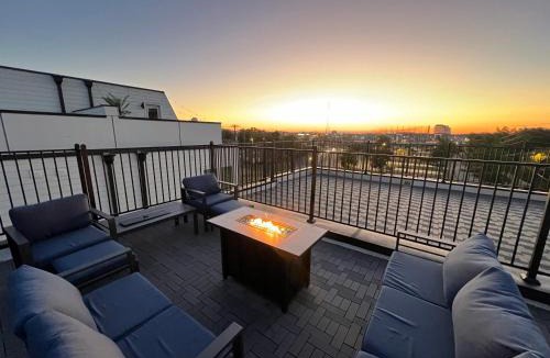 McFerrin Park Villa | New Elevations Rooftop 5 Min to Downtown Nash