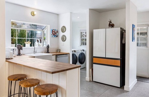 Eagle Rock House | NEW! Highland Park Bungalow | Fire Pit & Traeger