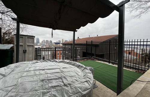 Mount Auburn House | NEW House of Liberty: 3BR 2BA w/PRVT Hot Tub, Modern Patio, Amazing City Views