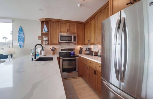 North Pacific Beach Condo | New Kitchen+Floor at this PB Boardwalk Oceanfront!