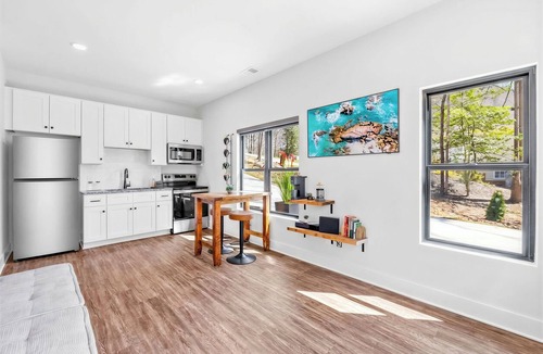 Terrell House | NEW! Lakefront Tiny Home, Private 2 Acres, Firepit