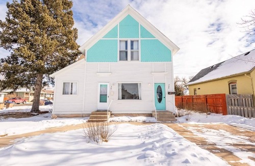 Laramie House | New Listing! Bright Bohemian Stay