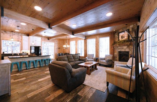 Island Park Cabin | *New Listing* Hot Tub, Indoor Slide, 25 Miles to YNP