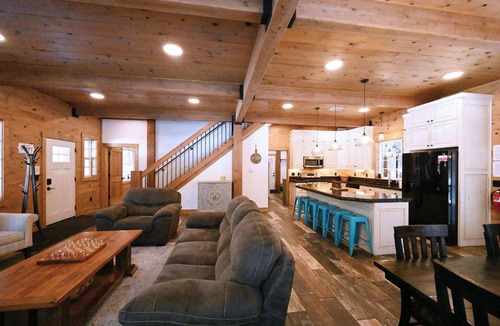 Island Park Cabin | *New Listing* Hot Tub, Indoor Slide, 25 Miles to YNP