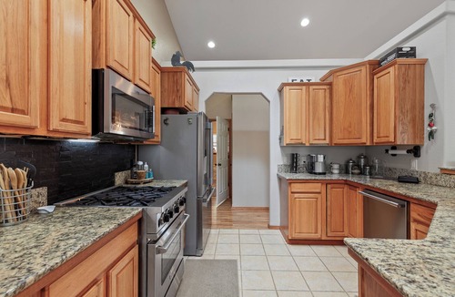 Clarksville House | New Listing! Minutes to Marina & Beach | 8 Miles to CDA | Great Outdoor Space