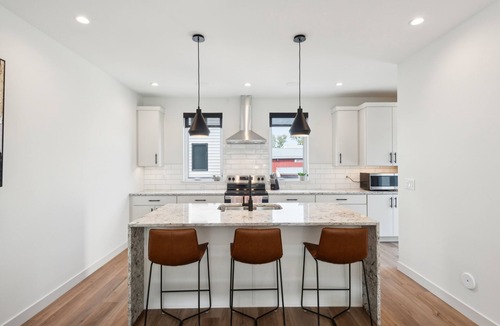 Iowa City House | NEW LISTING! New Modern Townhome with Rooftop Patio by RedAwning
